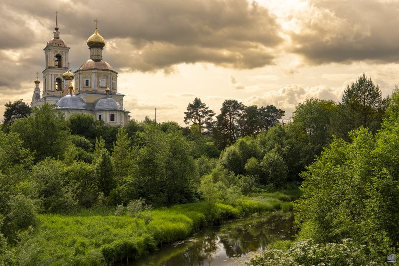 храм оковцы Церковь Смоленской иконы Божией Материphoto preview