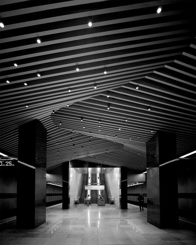 Архитектура интерьера, метро, станция, транспорт, черно-белое, дизайн интерьера, метро Москвы, московское метро, Interior architecture, metro, station, transport, black and white, interior design, undergroung, BNW, Moscow metro Underground waves photo preview