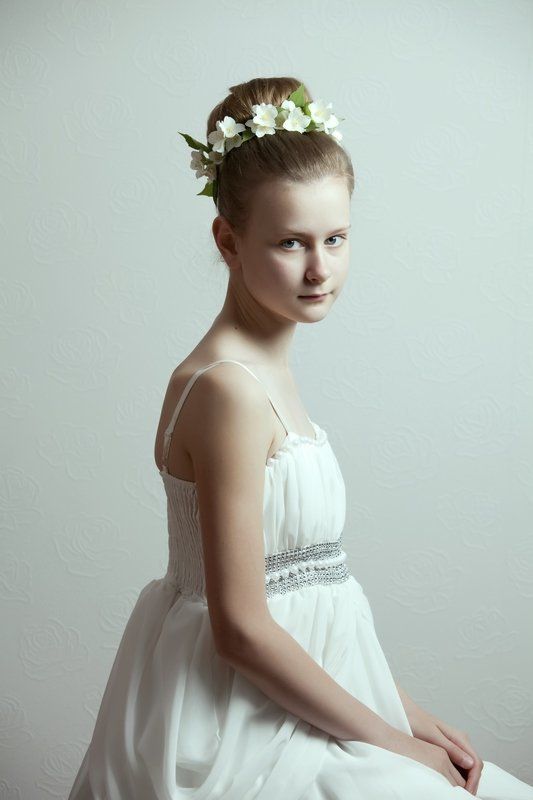 портрет, девочка, цветы, белое, нежность, невинность, жасмин photo preview