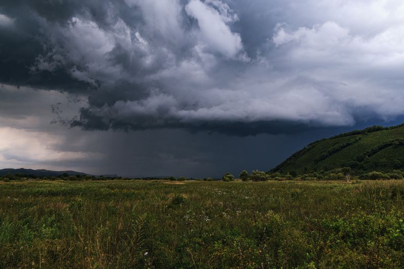 фотограф олег мороз, находка, золотая долина, приморский край, пейзаж, пейзажная фотография, грозовое небо photo preview