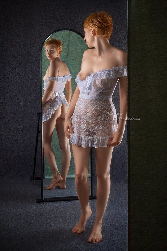 девушка, духи, зеркало, ню, ожидание, отражение, свидание, эротика, эротическое бельё, art nu,  photo, photography, eroticism, sexual, artistic erotica, girl, naked body, nude, nu, топлесс, искусство, фотохудожники, художественная фотография, ретушь, В ожидании любимогоphoto preview