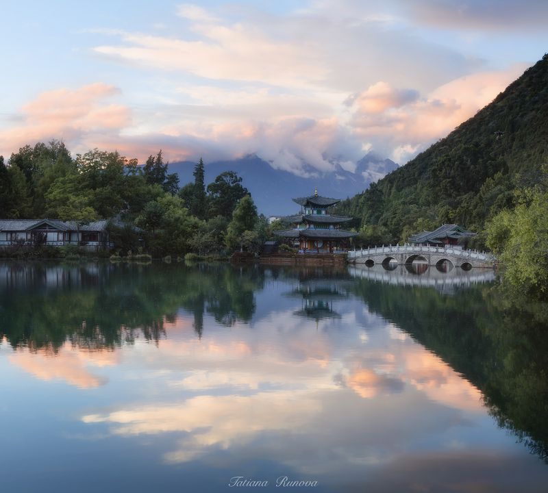 Закат в парке Лицзянphoto preview