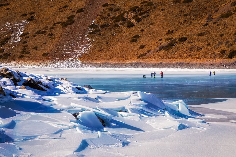 кыргызстан, озеро кель-тор Ноябрь на высоте 3000мphoto preview
