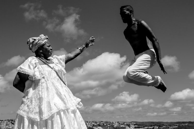 Levitationphoto preview