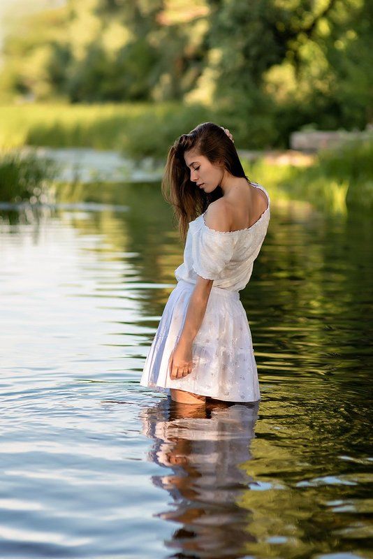 Вода, Девушка, Лето, Портрет девушки, Река, Утро Ираphoto preview