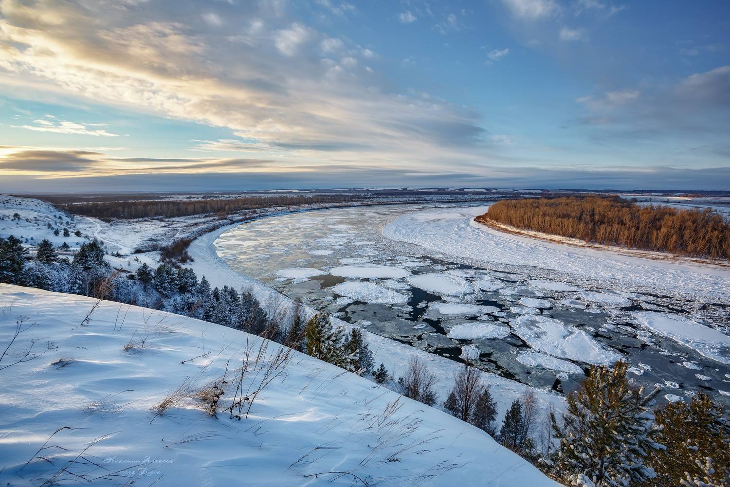 Шуга на реке.. Автор: Никитин Алексей , Никитин Алексей