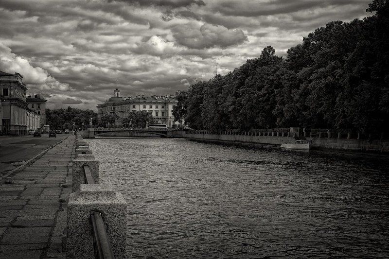 россия, санкт-петербург, река, фонтанка, замок, здание, архитектура, вода, сад, летний, лето, небо, облако, улица, dyadyavasya Вид на Михайловский замокphoto preview