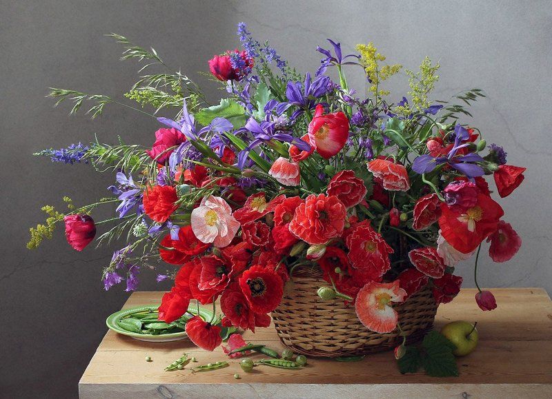 Природа  красками цвела
