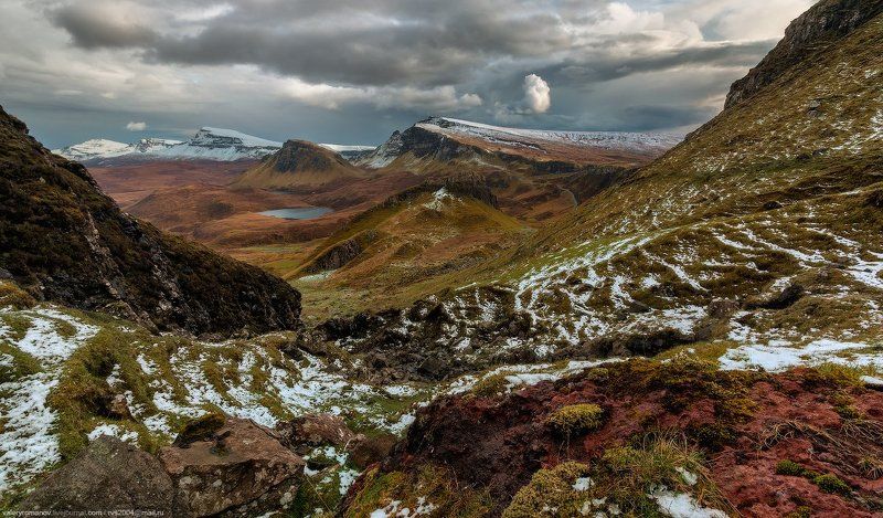 небо, восход, солнца, закат, море, горы, вода, пляж, путешествия, солнце, облака, океан, скалы,  морской, пейзаж, нагорья, Скотланд, гора, длительной, экспозиции, скай, хайланд, Киранг, Остров, Скай, skye, Шотландия, романов, Киранг, Quirang Последний снег Кирангаphoto preview