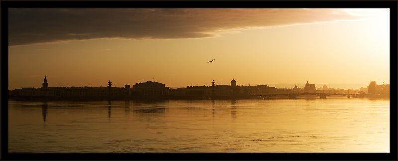 Андерсен и его золотые сны на берегах Невыphoto preview