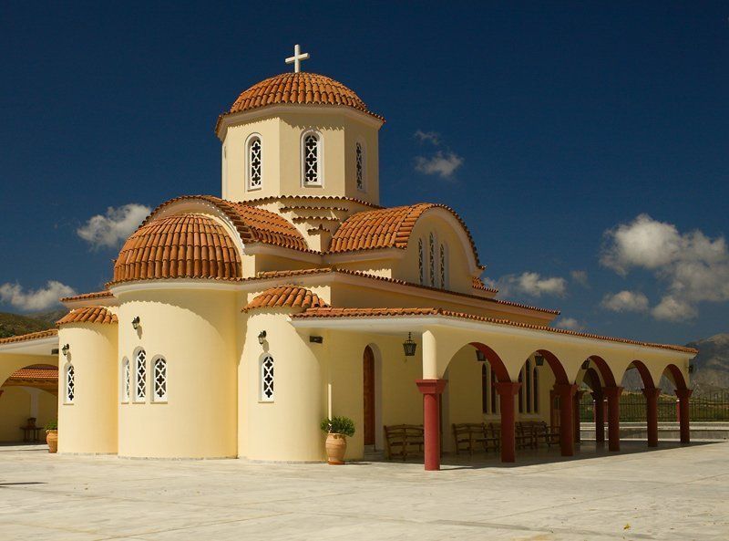 Православный храм в Грецииphoto preview