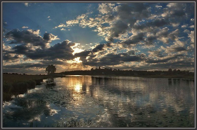 река, лето закат ,облака Тихий летний вечерphoto preview