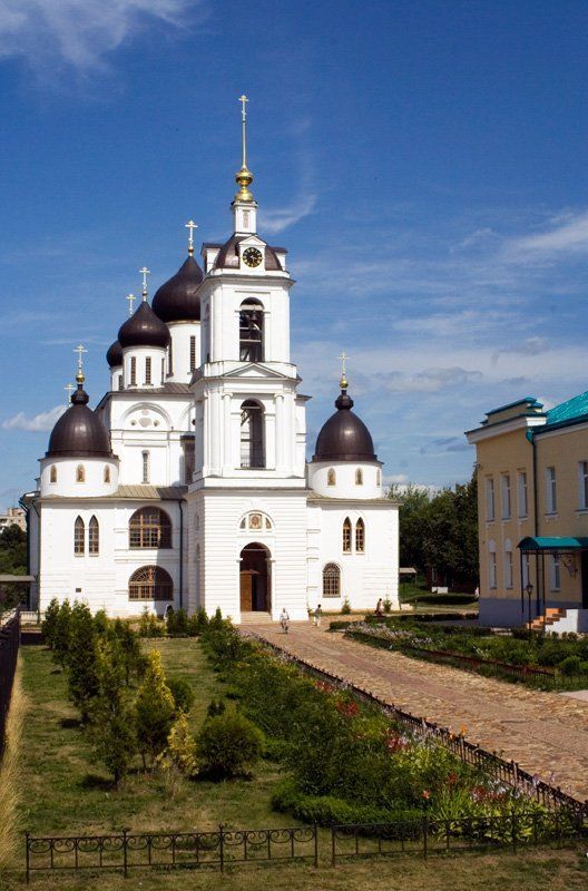 дмитровский кремль photo preview