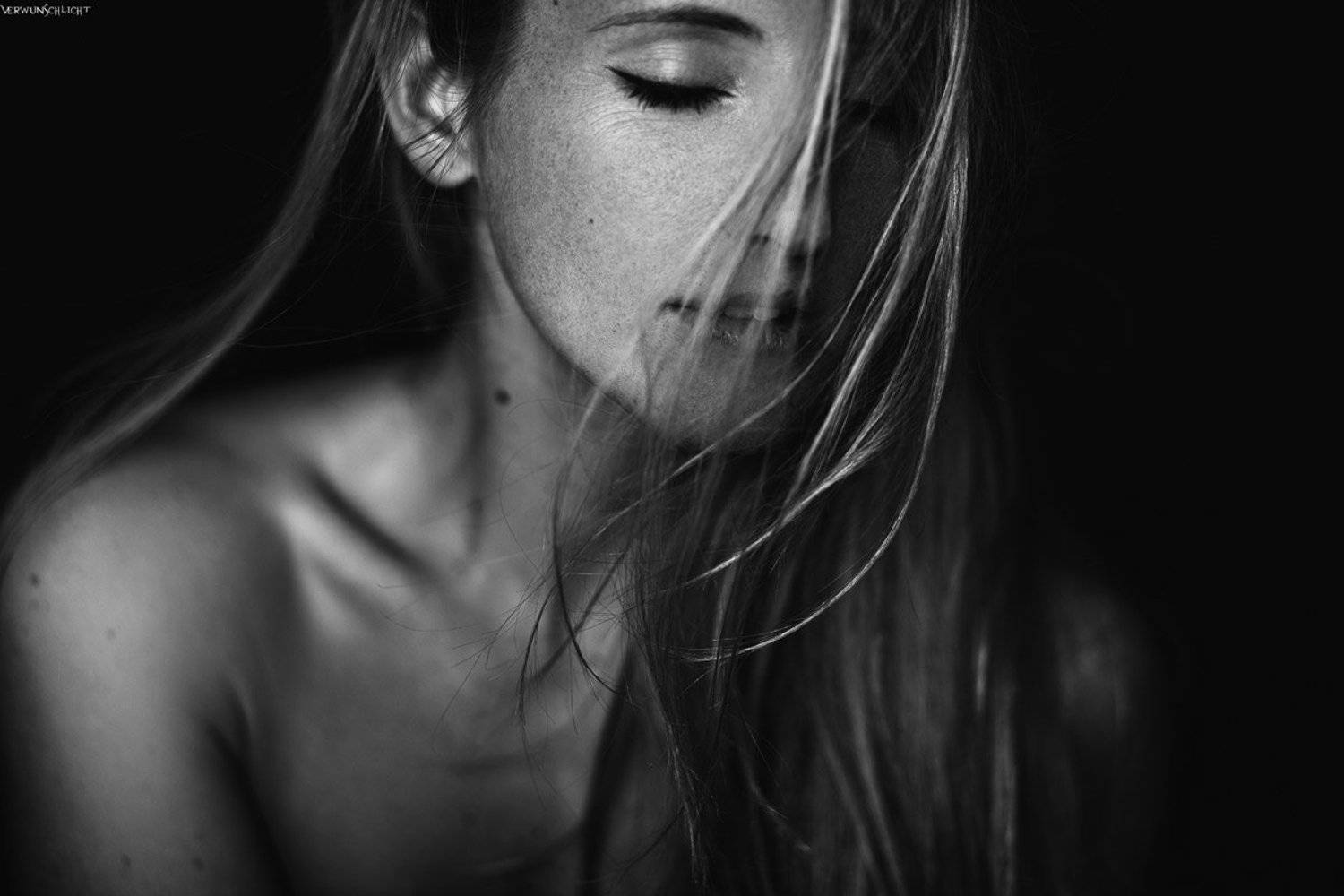 *inner thoughts*. Автор: Verwunschlicht woman#sensual#portrait#outdoor#light#mood#intensive#view#colours#softness#glamour#mystic#beautiful#face#, Verwunschlicht