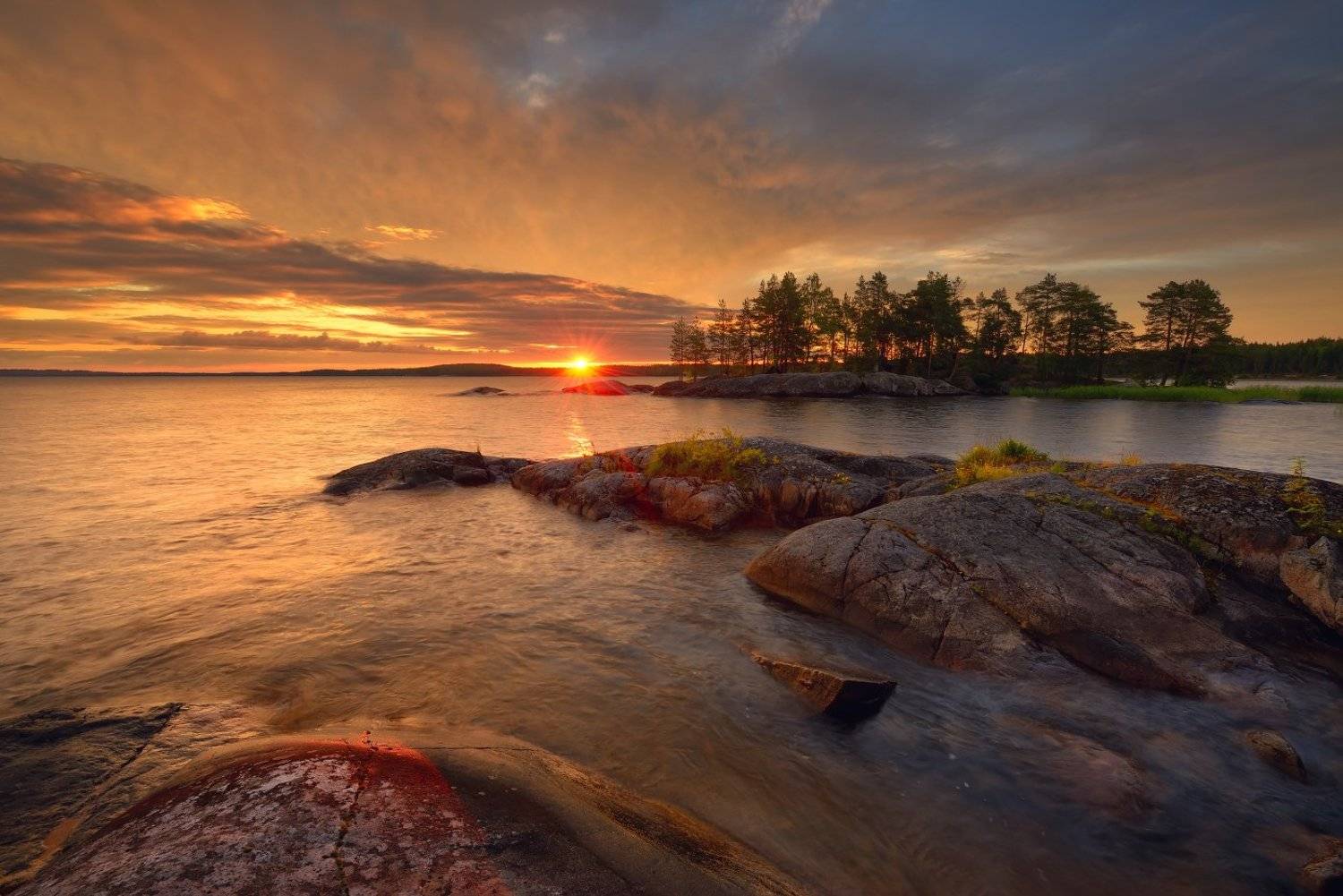 Рассвет на Онего. Автор: Максим Евдокимов ( www.wildphotorus.ru ) , Максим Евдокимов ( www.wildphotorus.ru )