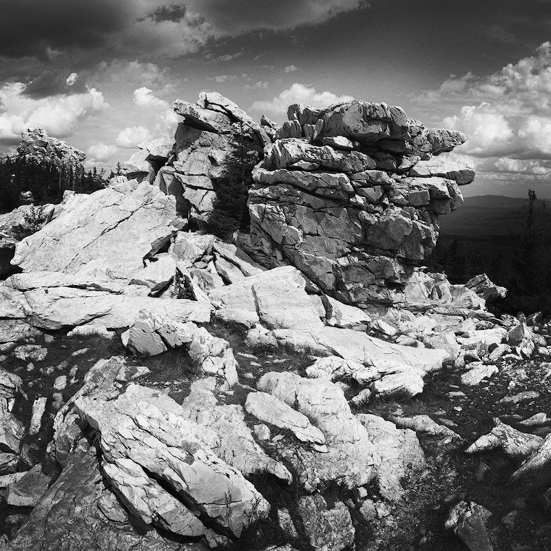 Страж Зюраткуляphoto preview