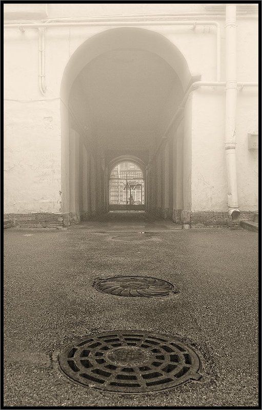 Сырость, промозглость, люки...photo preview