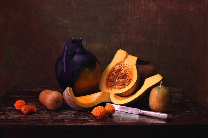 Натюрморт с разрезанной тыквойphoto preview