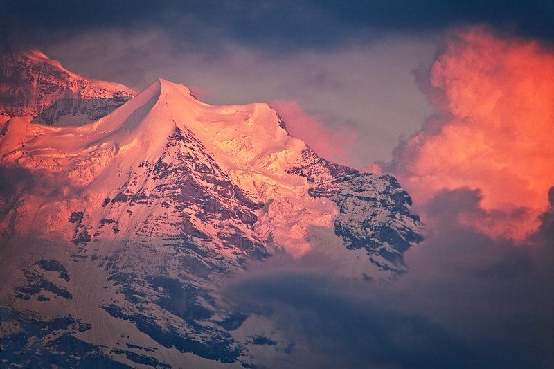 горы, закат Юнгфрау в лучах заходящего солнцаphoto preview