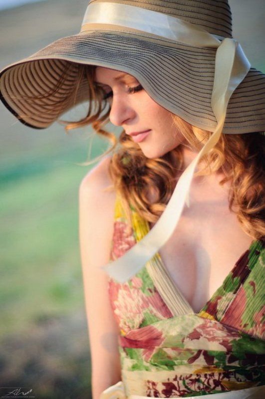 Августphoto preview