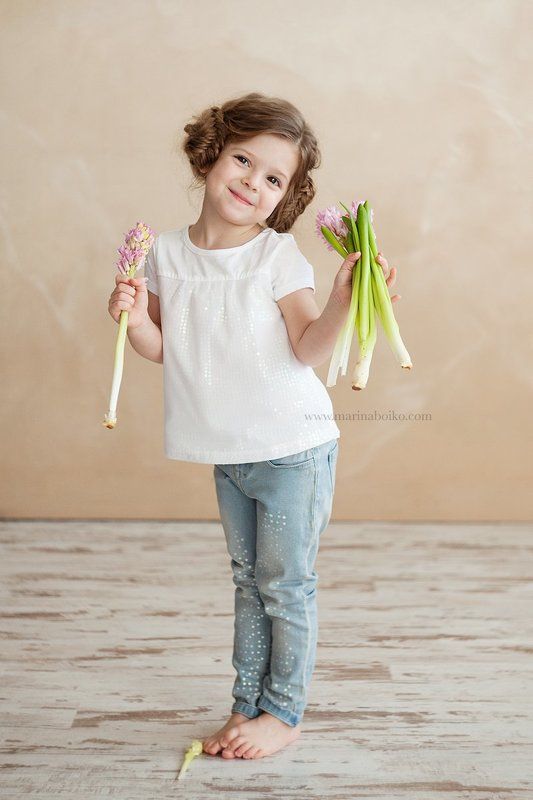 портрет, девочка, естественный свет, цветы, глаза, улыбка, portrait, girl, smile, flowers Мамин цветочек.photo preview