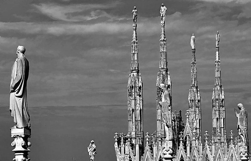 размышления над городомphoto preview