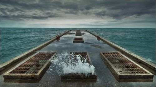 Море волнуется