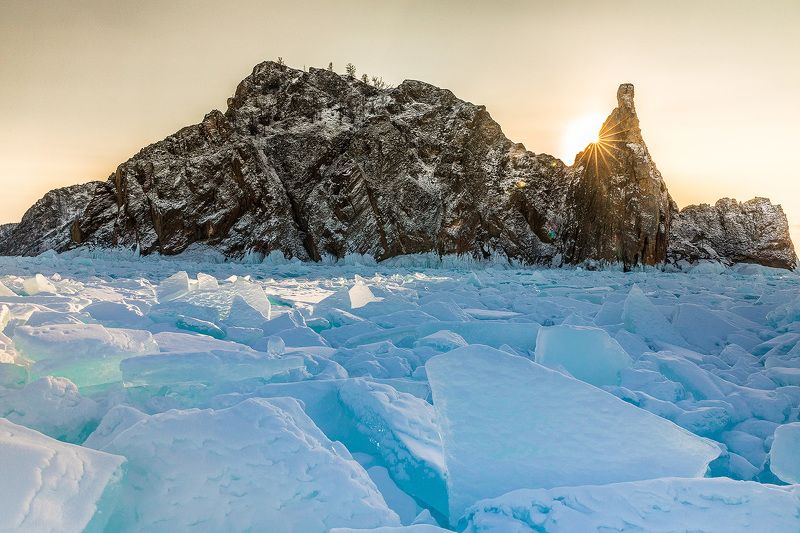 Байкал, лед, Ольхон Мыс Хобойphoto preview