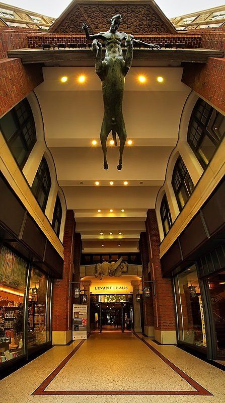 hamburg, levantehaus ///photo preview