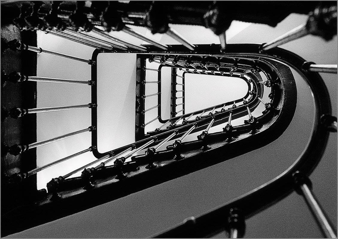 кривонаправленность. Автор: Bobus , Bobus