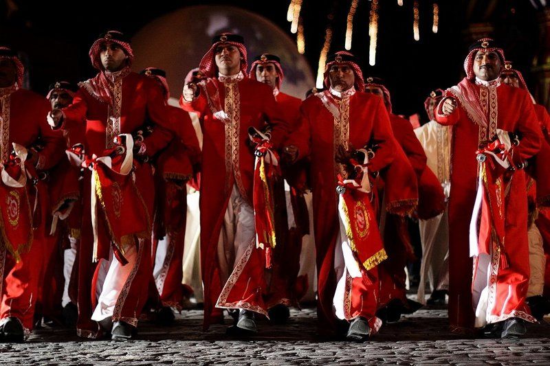 А мы идем ...шагаем по Москвеphoto preview