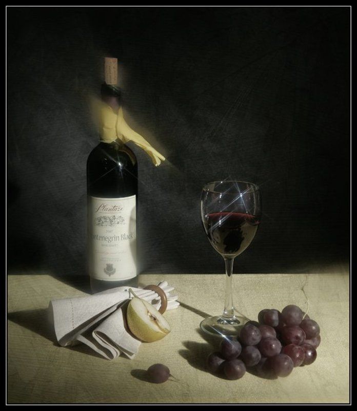 Натюрморт с виномphoto preview