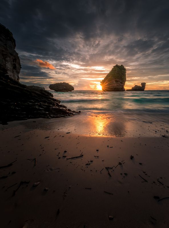sunset,beach, thailand,rock,sea,clouds,beauty,color,landscape Nui beachphoto preview