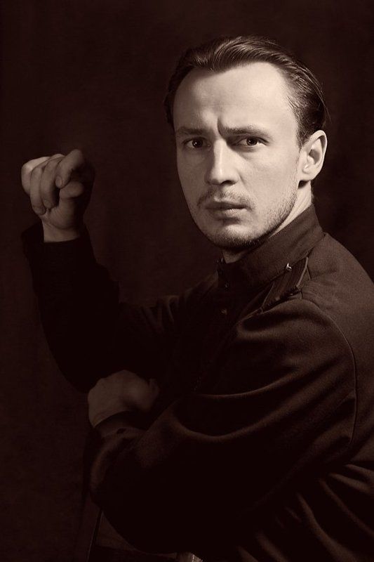 Тревожный портретphoto preview