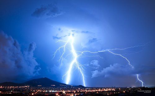 Night lightnings