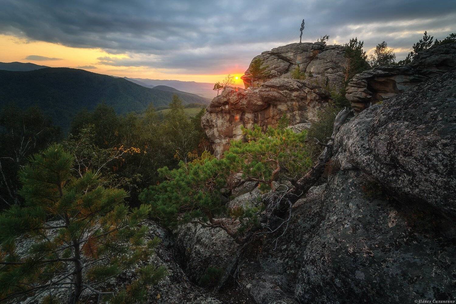 Алтай, Белокуриха, пейзаж, закат, вечер, скалы, горы, лето, солнце, Павел Силиненко