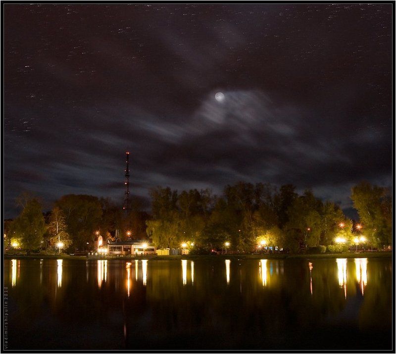 ночь,луна,пейзаж,город,владимир,шипулин Ночь в движении...photo preview