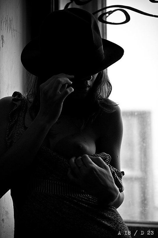 ню, окно В окнеphoto preview