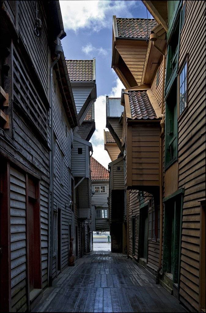 Про древний Бригген.... Автор: Лариса Гурьева норвегия, берген, бригген, Лариса Гурьева