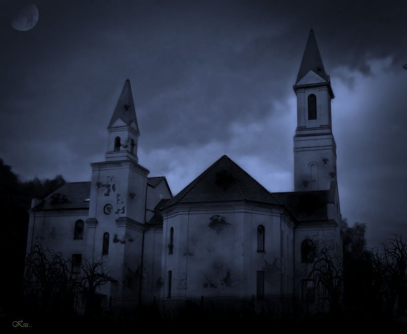 там, где живет Дракулаphoto preview