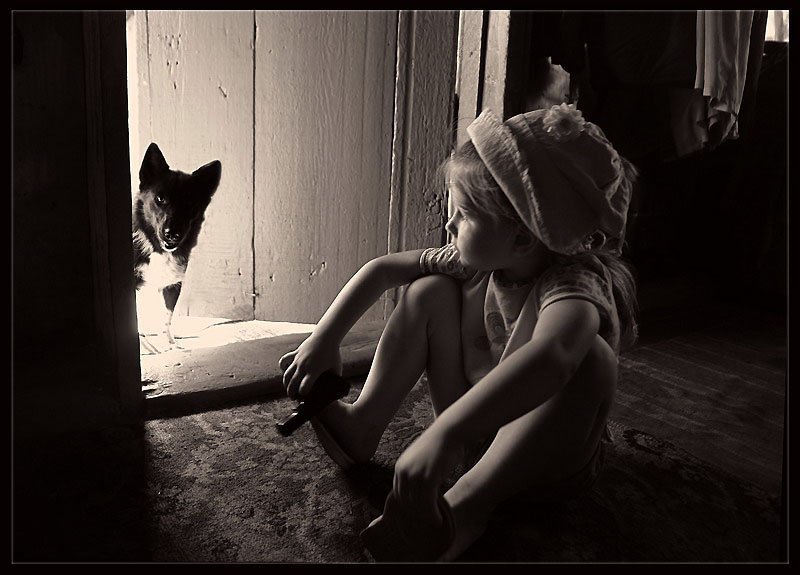 дочка аня и тобик Тобик пришелphoto preview