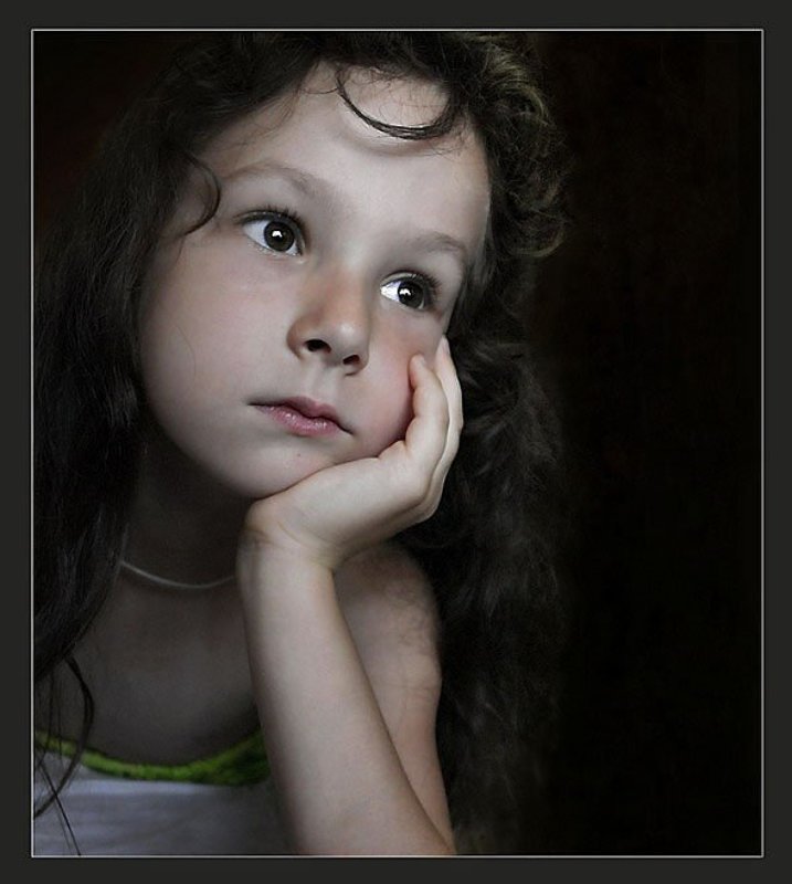 ульяна девочка Мечтательницаphoto preview