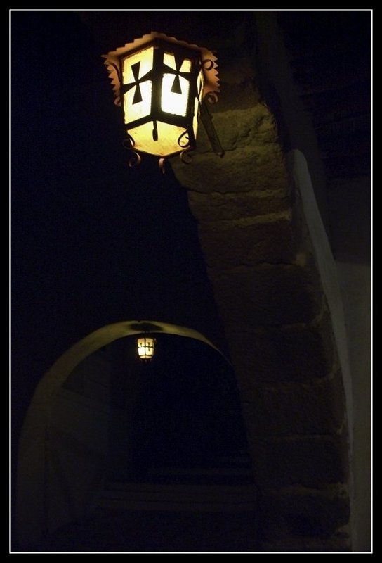 В лабиринтах монастыря...photo preview