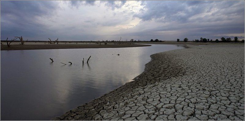 река, псекупс, засуха Перед дождемphoto preview