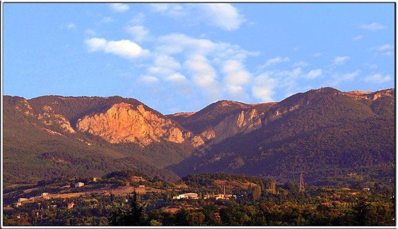 природа, горы, окрестности, крым На восходе солнца, горы становятся золотыми...photo preview