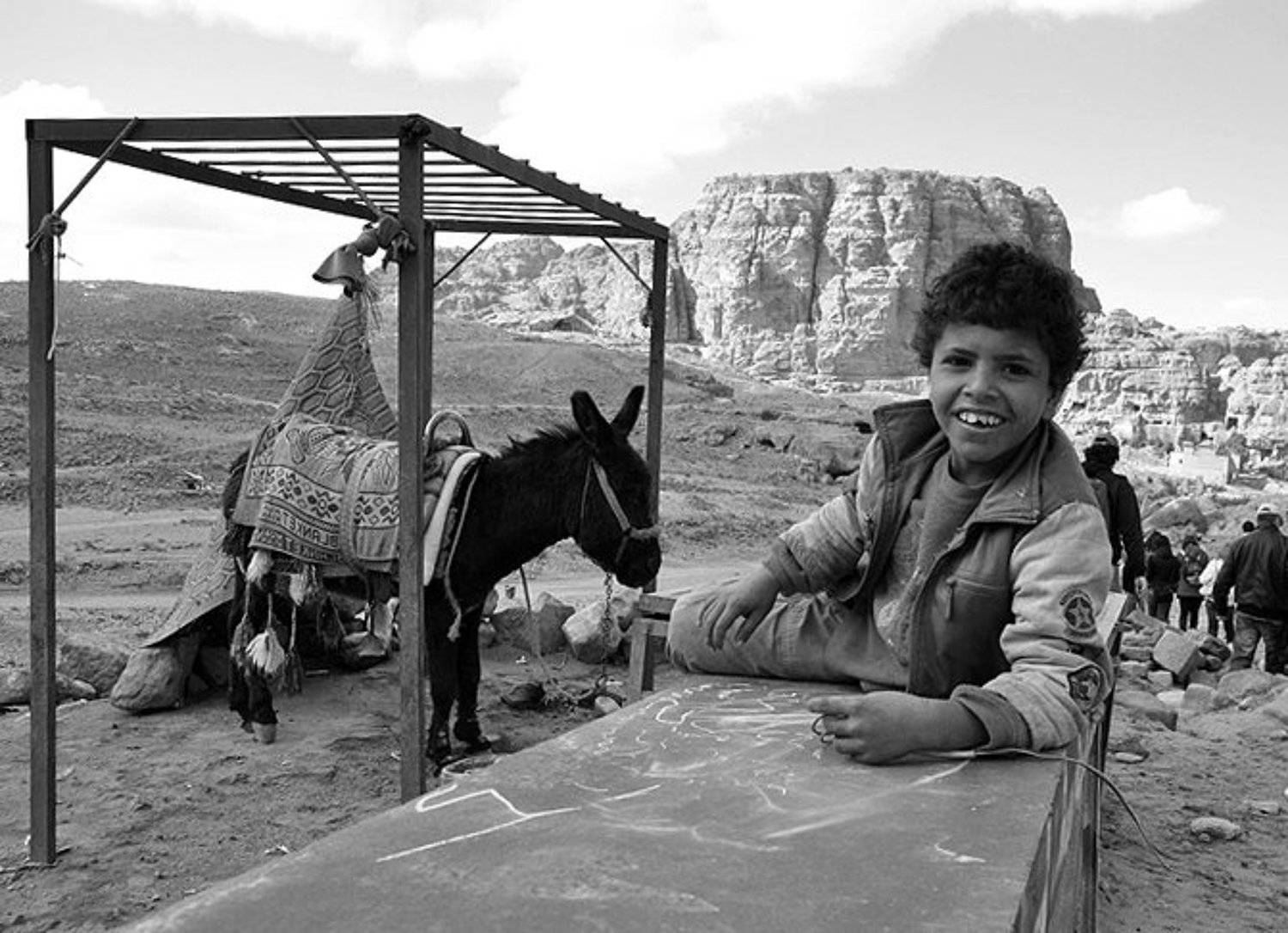 жизнь прекрасна. Автор: борис ташлицкий петра-фото, борис ташлицкий