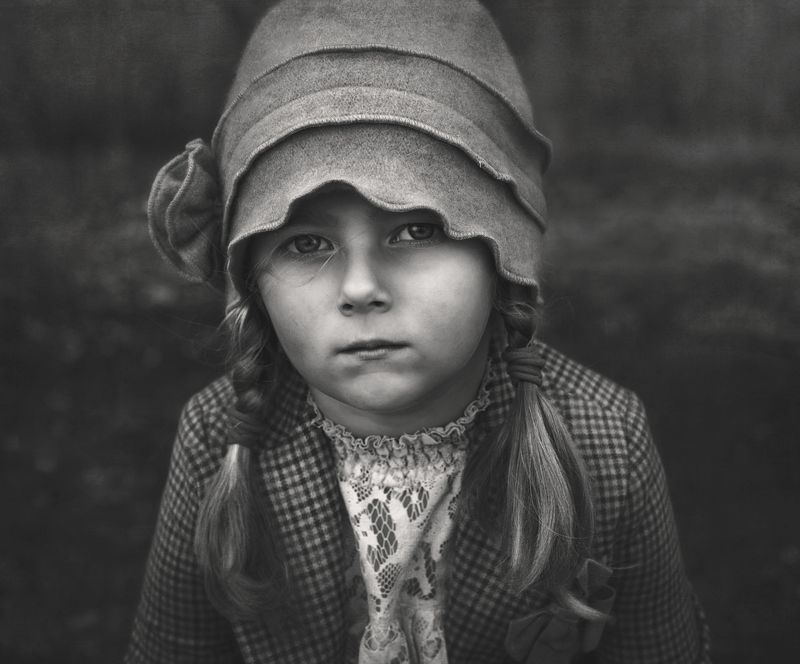 Jasmina in black and whitephoto preview