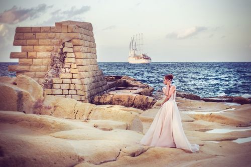 Let your dreams set sail