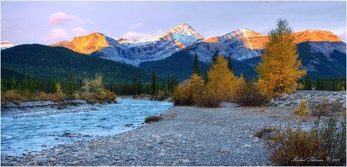 Autumn in the Mountains