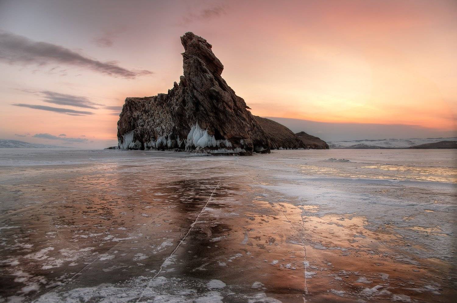 восход у Огоя. Автор: Александр Атоян , Александр Атоян